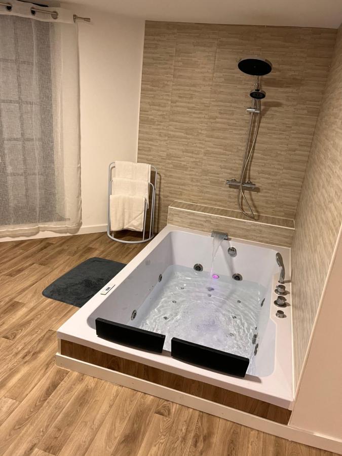 Magnifique Loft 35M2 Jacuzzi Rvb Night 1 Otel Amiens Dış mekan fotoğraf