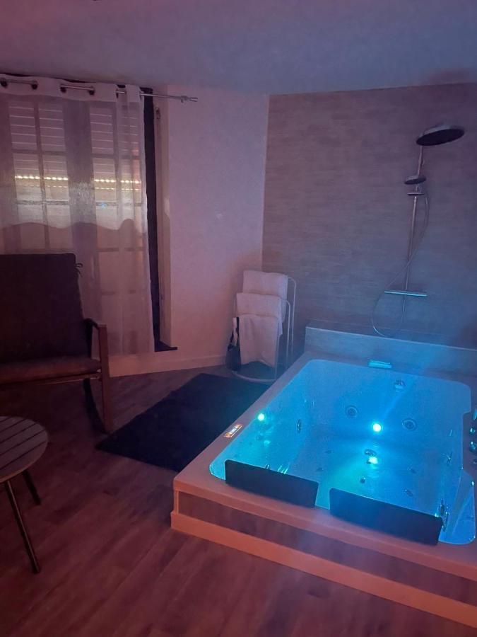 Magnifique Loft 35M2 Jacuzzi Rvb Night 1 Otel Amiens Dış mekan fotoğraf